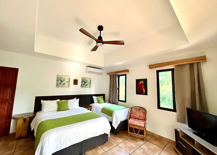 Hotel Cantarana Playa Grande
