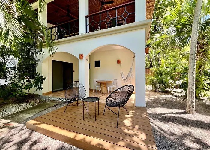 Hotel Cantarana Playa Grande