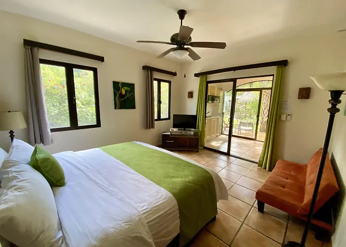 Hotel Cantarana Playa Grande