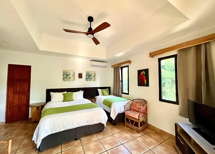 Hotel Cantarana Playa Grande